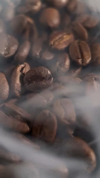 roasted coffee beans, whole coffee beans, coffee beans, coffee, fresh coffee beans, brand awareness, lifestyle, warm, calm, brown